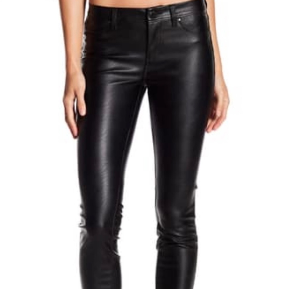 BLANK NYC Denim Faux Leather Skinny Pants NWT!